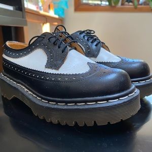 MADE IN ENGLAND 3989 BEX DR MARTENS